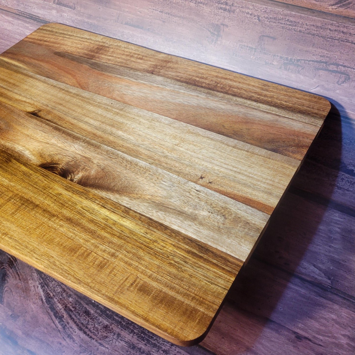 Fine Acacia Wood 18"w x 14"h Cutting/Serving/Charcuterie Board w/ Juice Grooves