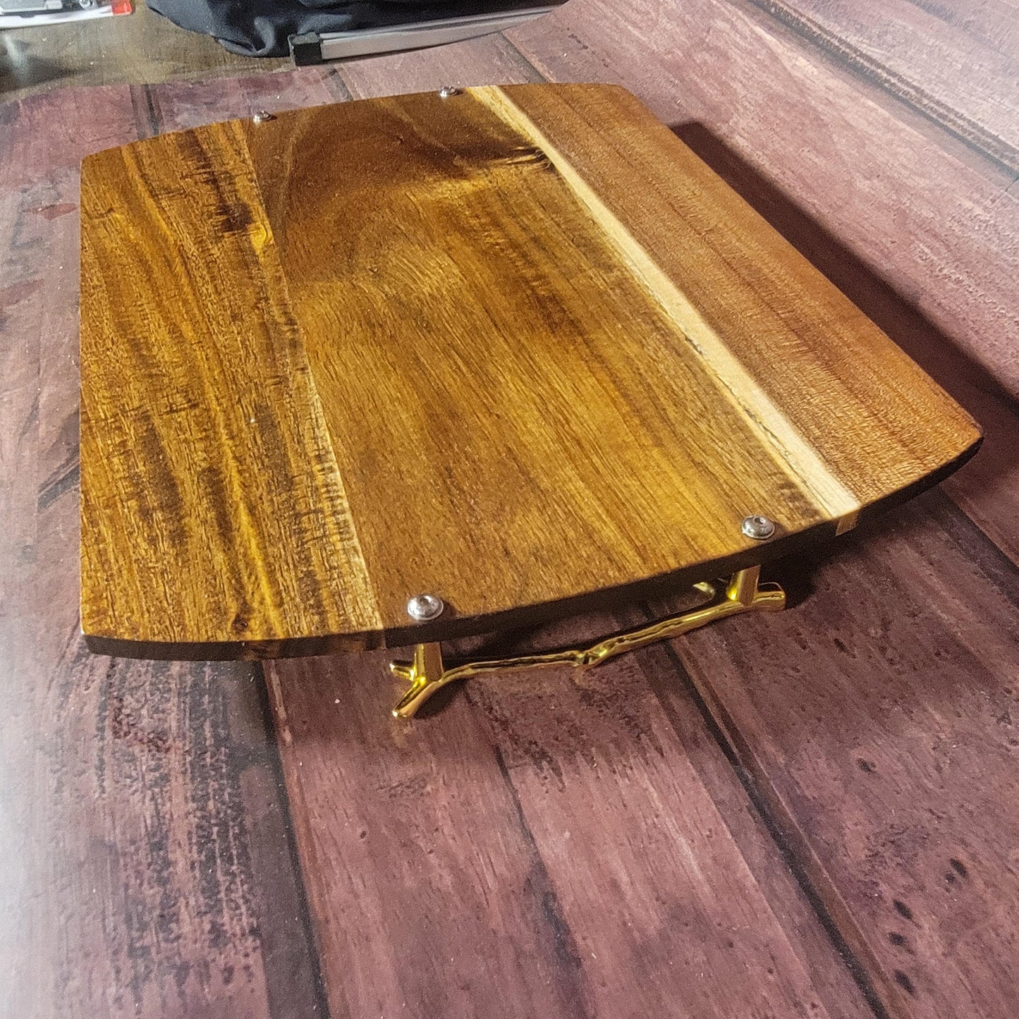 Fine Acacia Wood 14"w x 11"h Cutting/Charcuterie Board W/ Gold Branch Handles