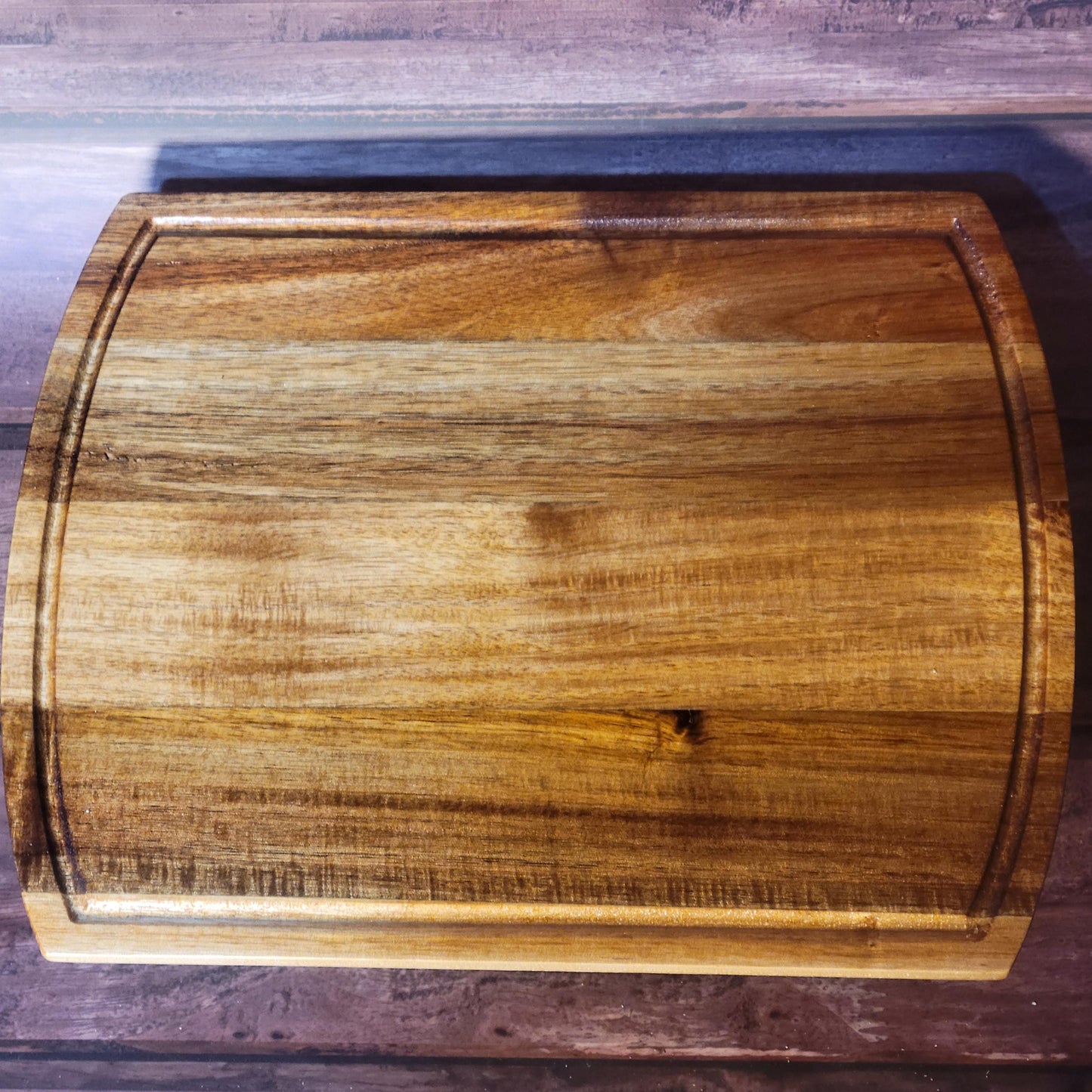 Fine Acacia Wood 14"w x 11"h Cutting/Charcuterie Board W/ Gold Branch Handles