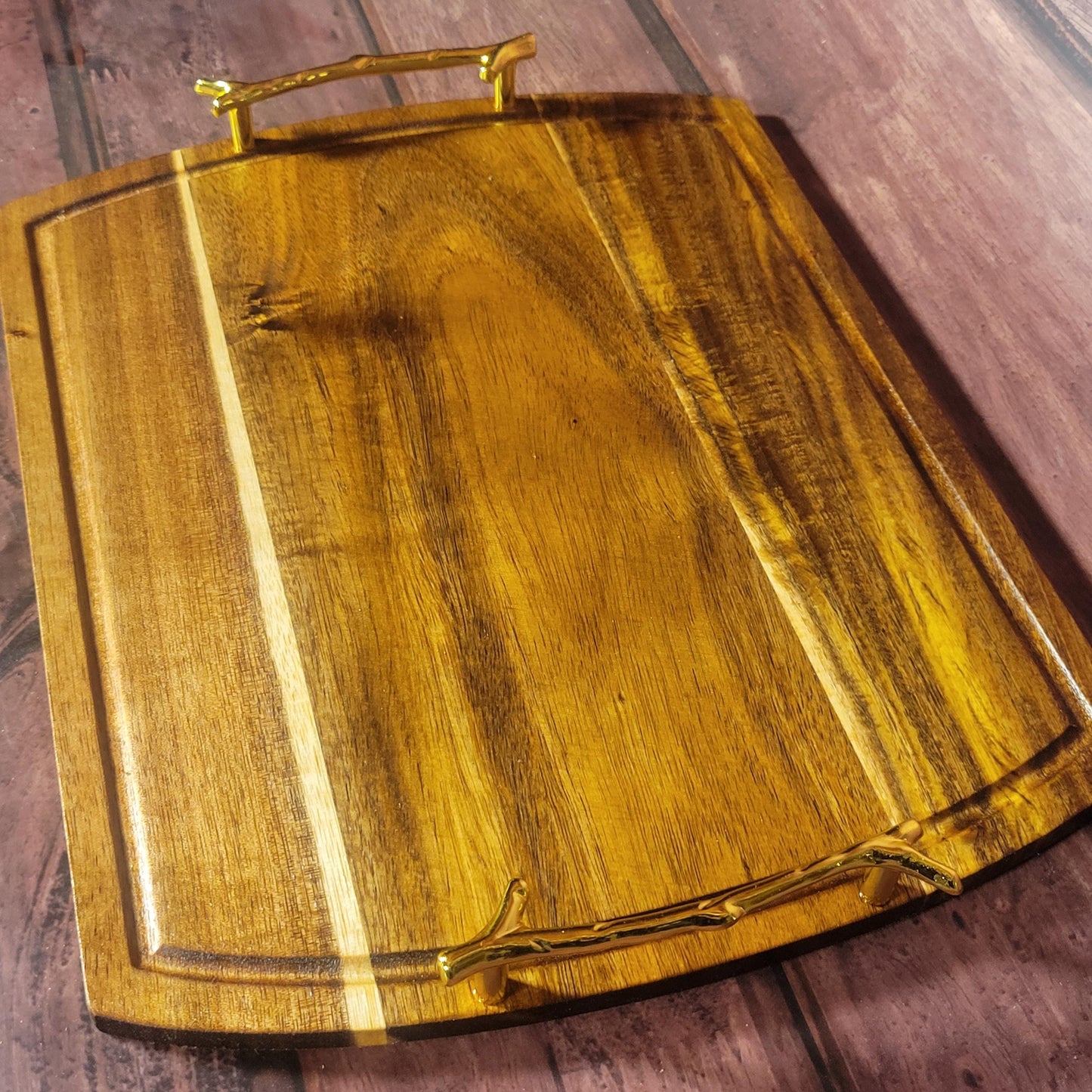 Fine Acacia Wood 14"w x 11"h Cutting/Charcuterie Board W/ Gold Branch Handles